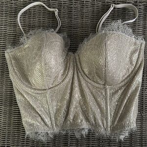 New VS bralette corsets top. Never worn!